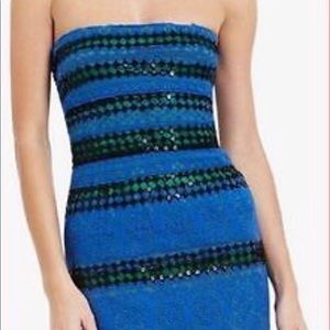 BCBGmaxazria Manuela lace strapless dress sz 6
